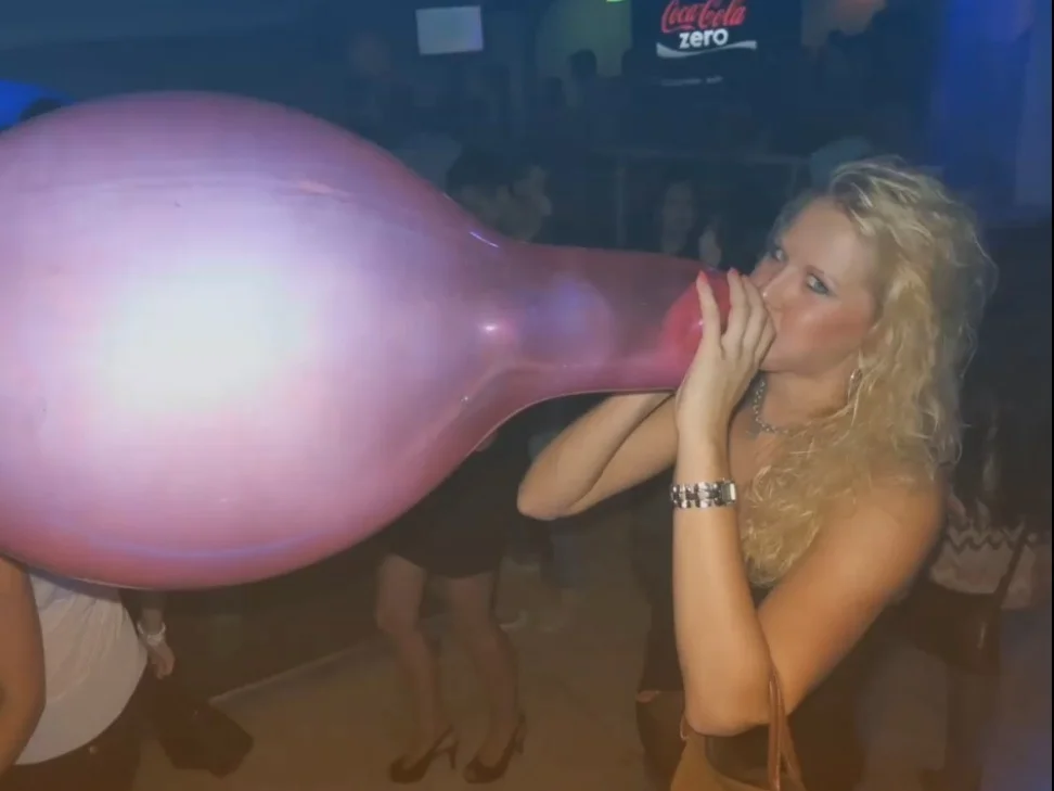 AnnaPOP OnlyFans leaked - annapopballoon nude pics and videos free