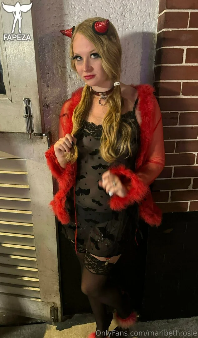 Maribeth OnlyFans leaked nude photo 3 - maribethrosie naked pics free download