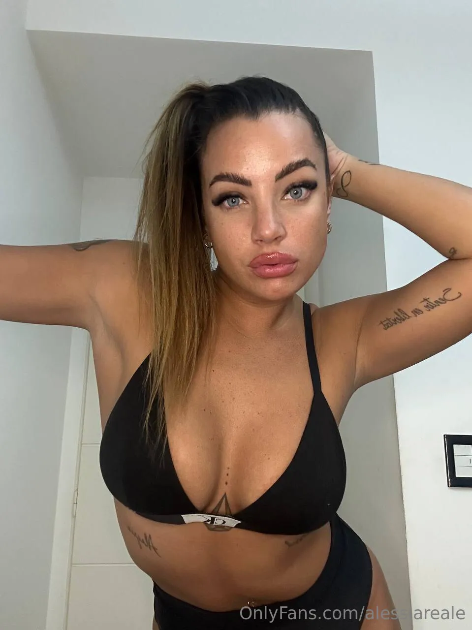 Alessia OnlyFans leaked nude photo 13 - alessiareale naked pics free download