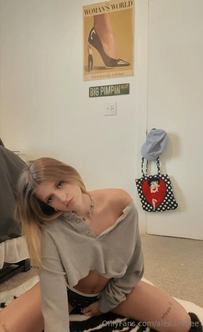 Alex.Love OnlyFans leaked nude photo 17 - alex.loveee naked pics free download