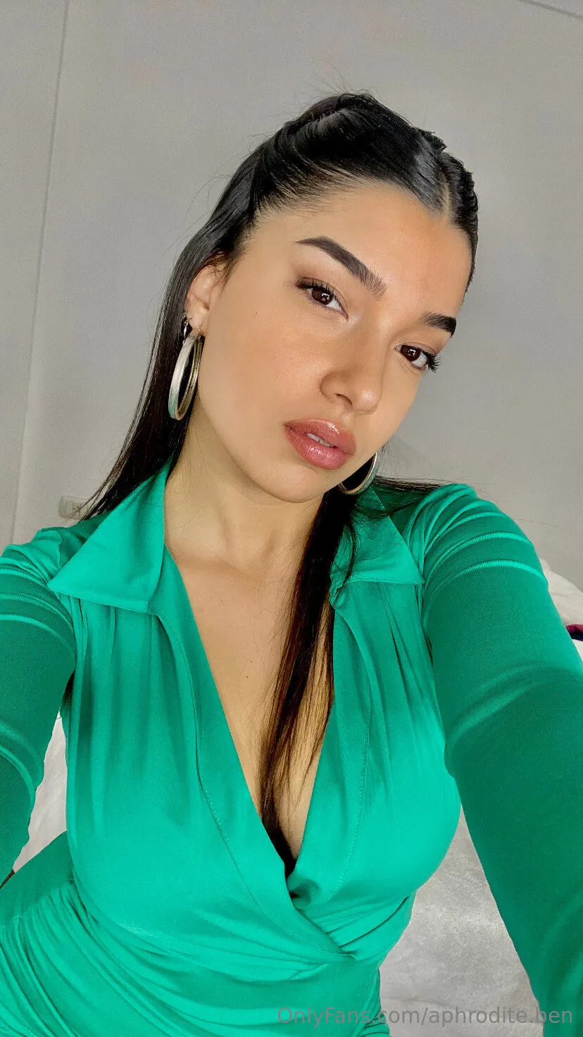 Aphrodite OnlyFans leaked nude photo 3 - aphrodite.ben naked pics free download