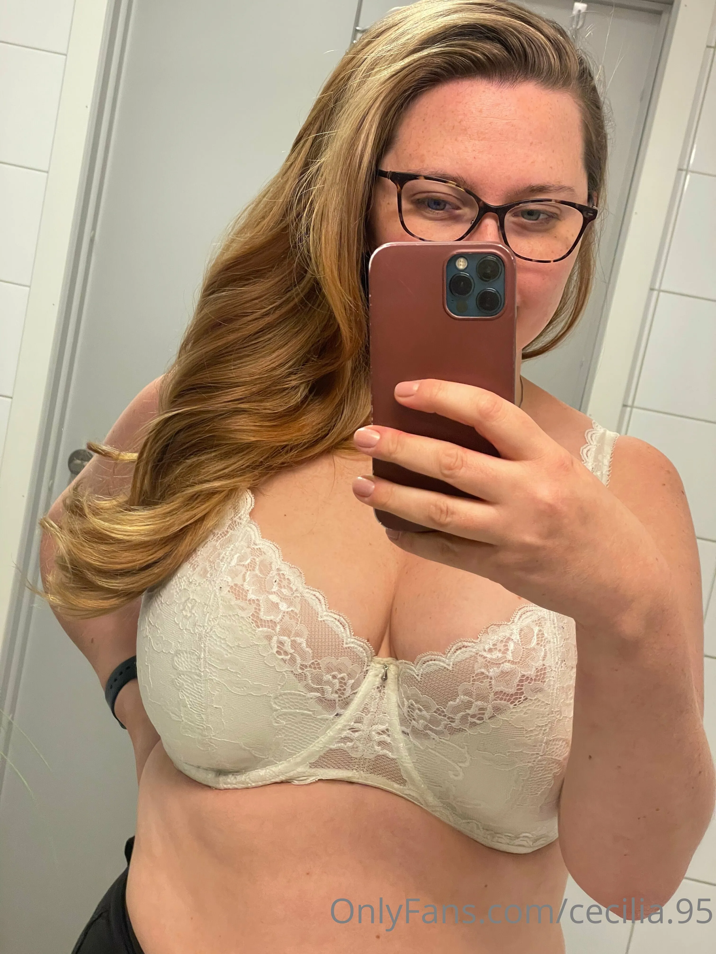 Cecilia M. OnlyFans leaked nude photo 18 - cecilia.95 naked pics free download