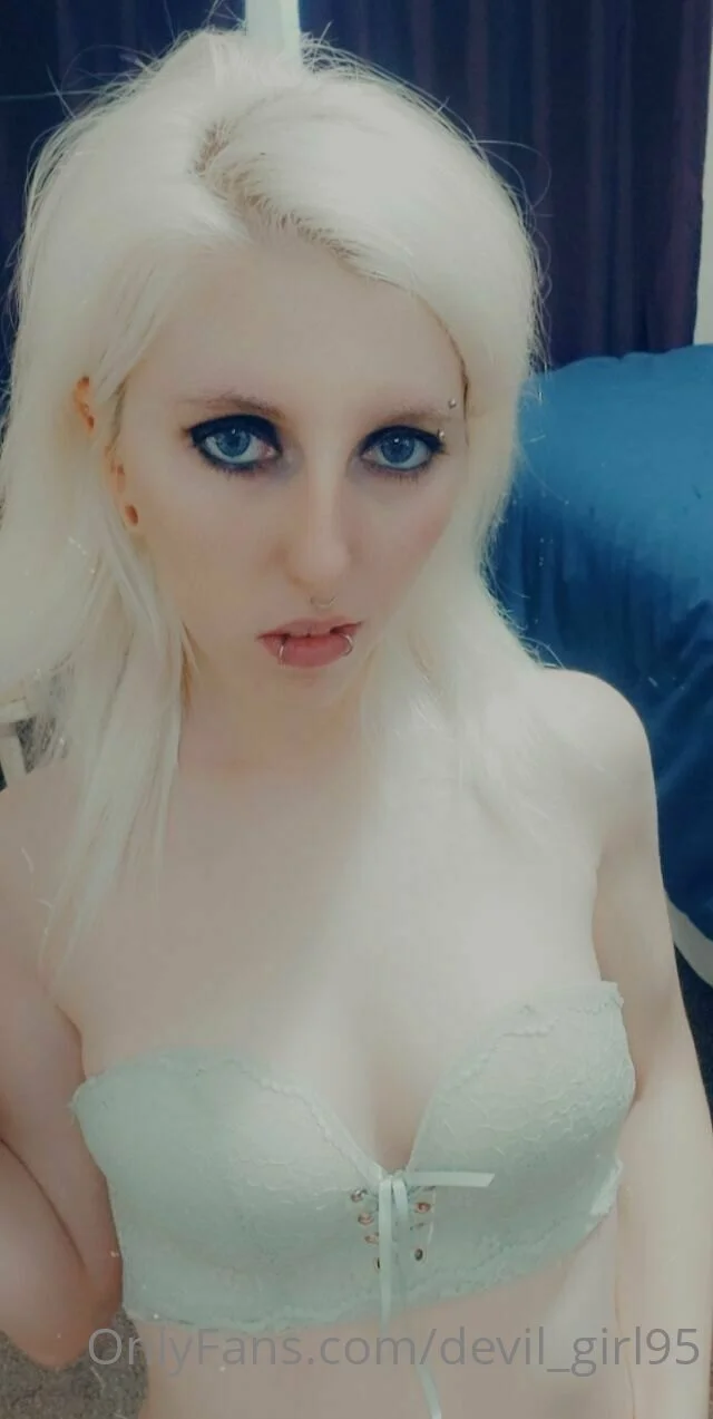 April OnlyFans leaked nude photo 19 - devil_girl95 naked pics free download