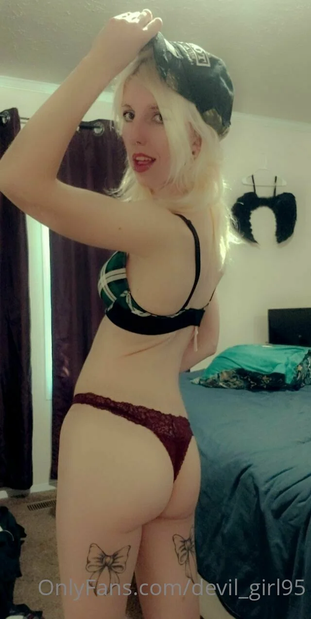 April OnlyFans leaked nude photo 5 - devil_girl95 naked pics free download