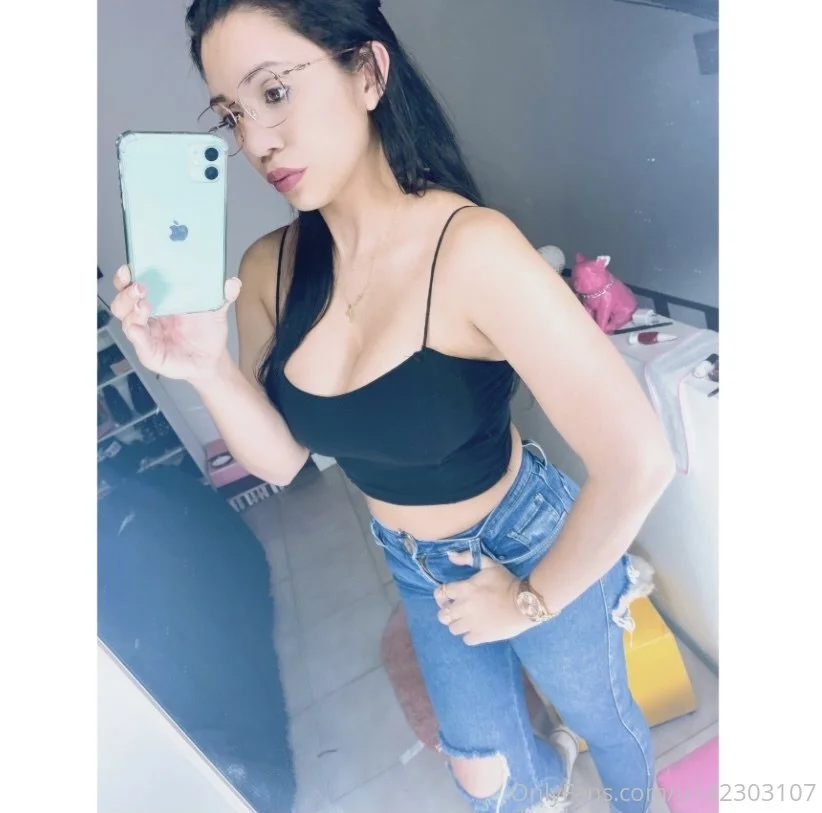 Mia OnlyFans leaked nude photo 6 - mia125 naked pics free download