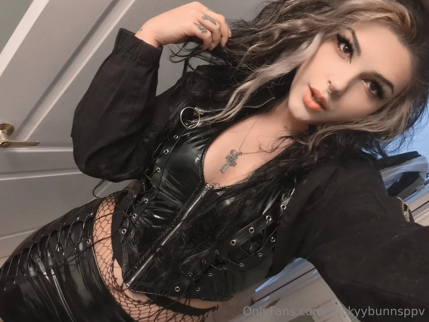 Miss love OnlyFans leaked nude photo 4 - stickyybunnsppv naked pics free download