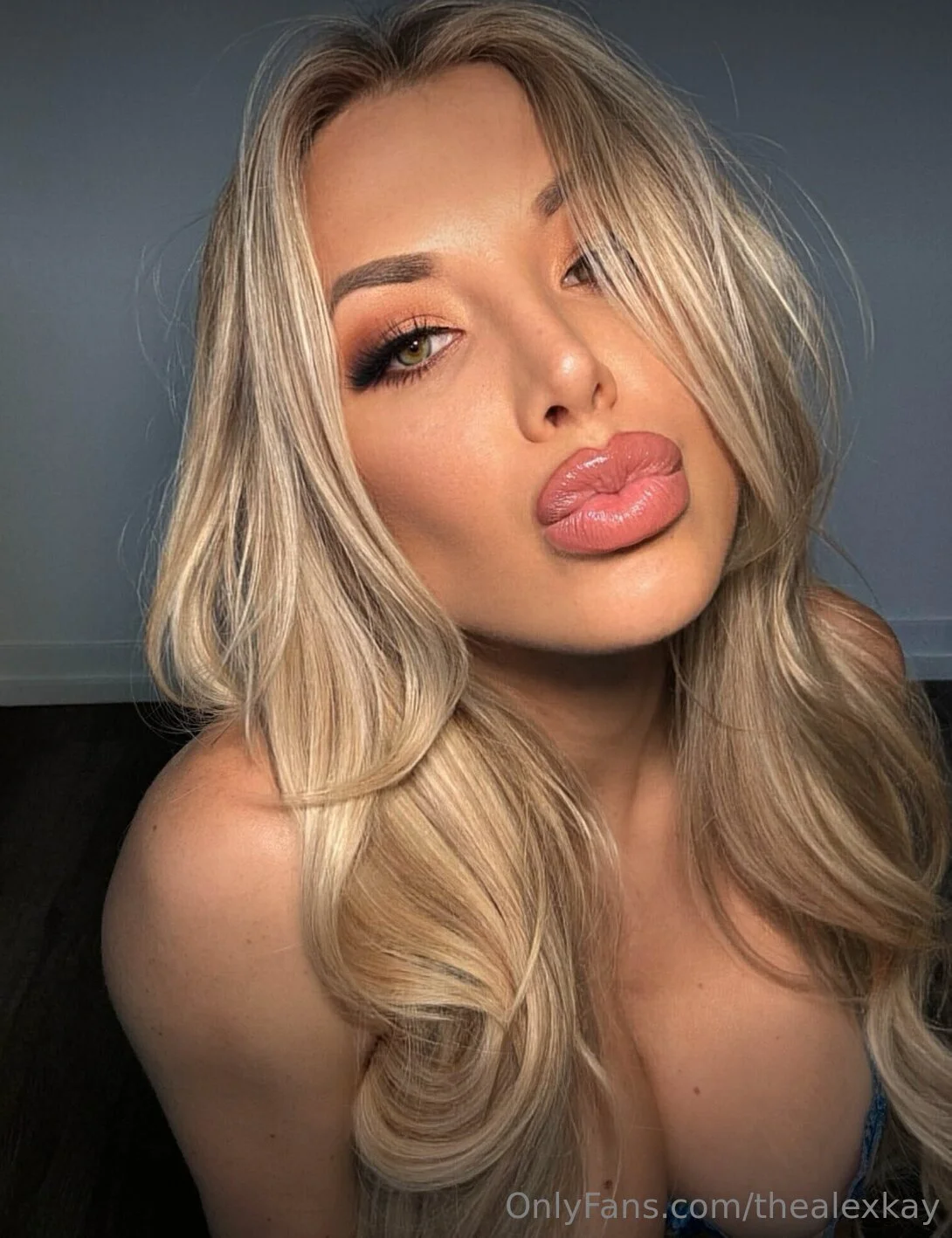 Alex Kay OnlyFans leaked nude photo 13 - thealexkay naked pics free download