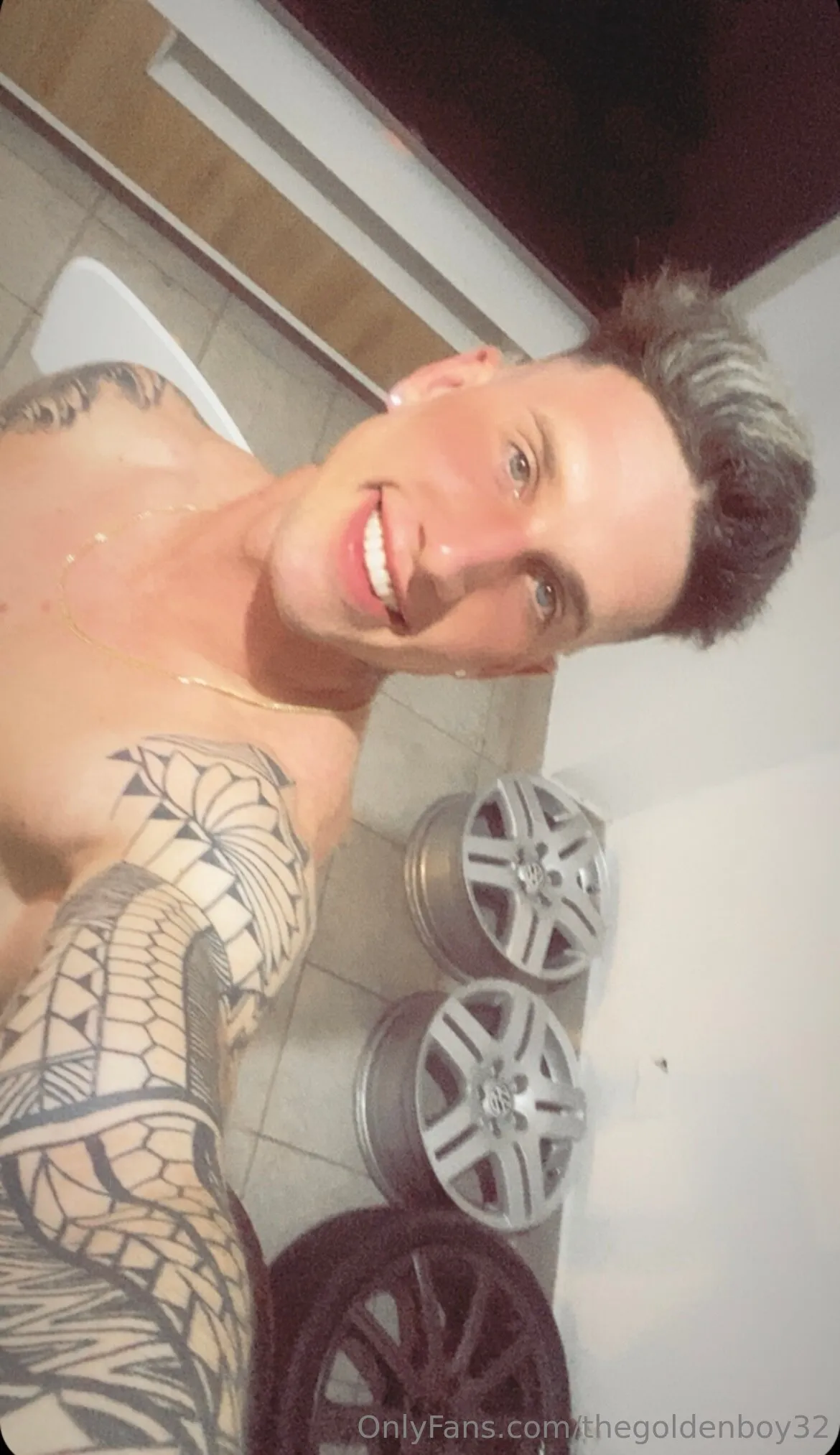 THEGOLDENBOY OnlyFans leaked nude photo 8 - thegoldenboy32 naked pics free download