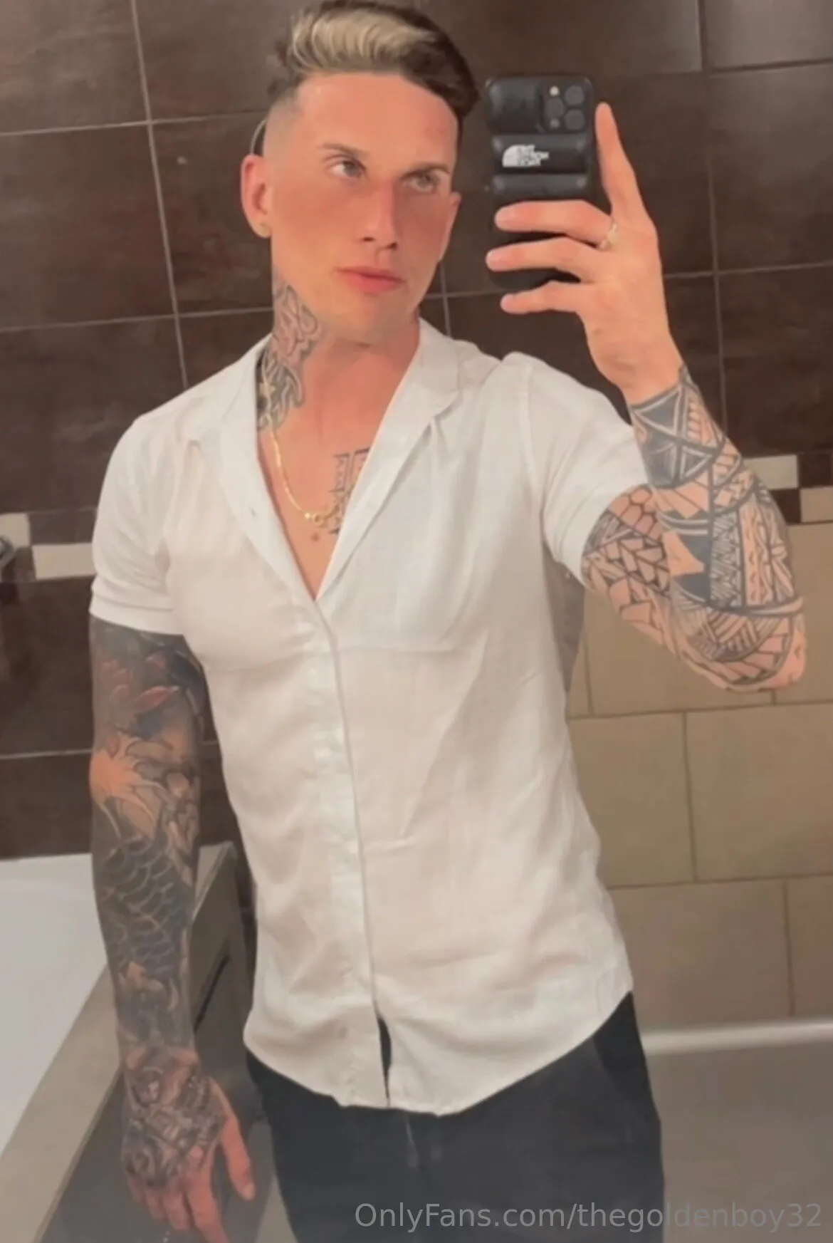 THEGOLDENBOY OnlyFans leaked nude photo 5 - thegoldenboy32 naked pics free download