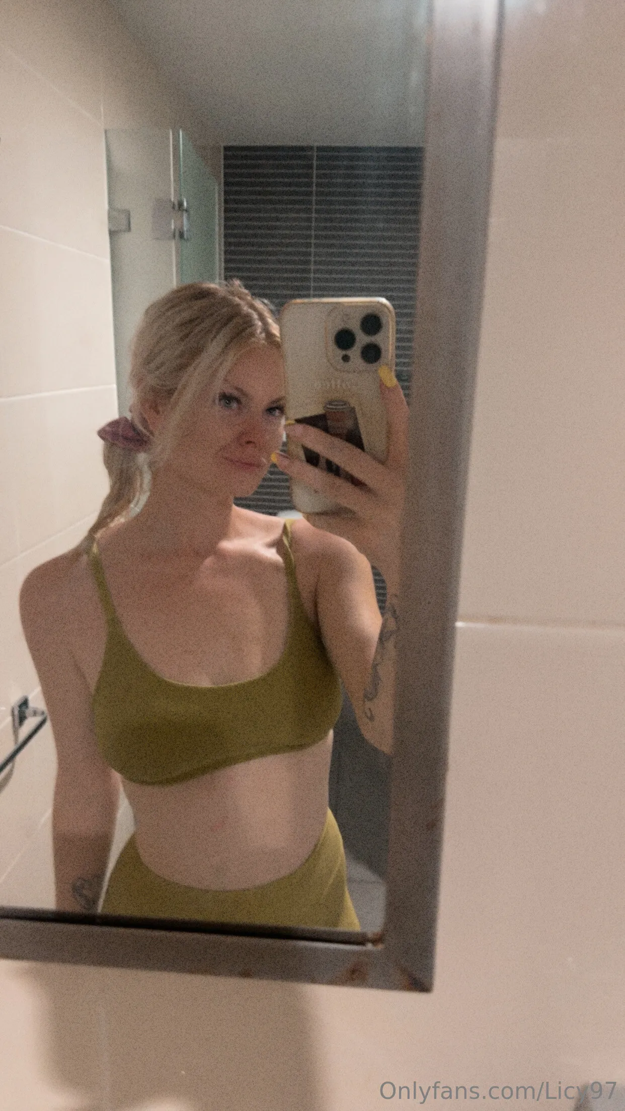 Alice OnlyFans leaked nude photo 3 - licy97 naked pics free download