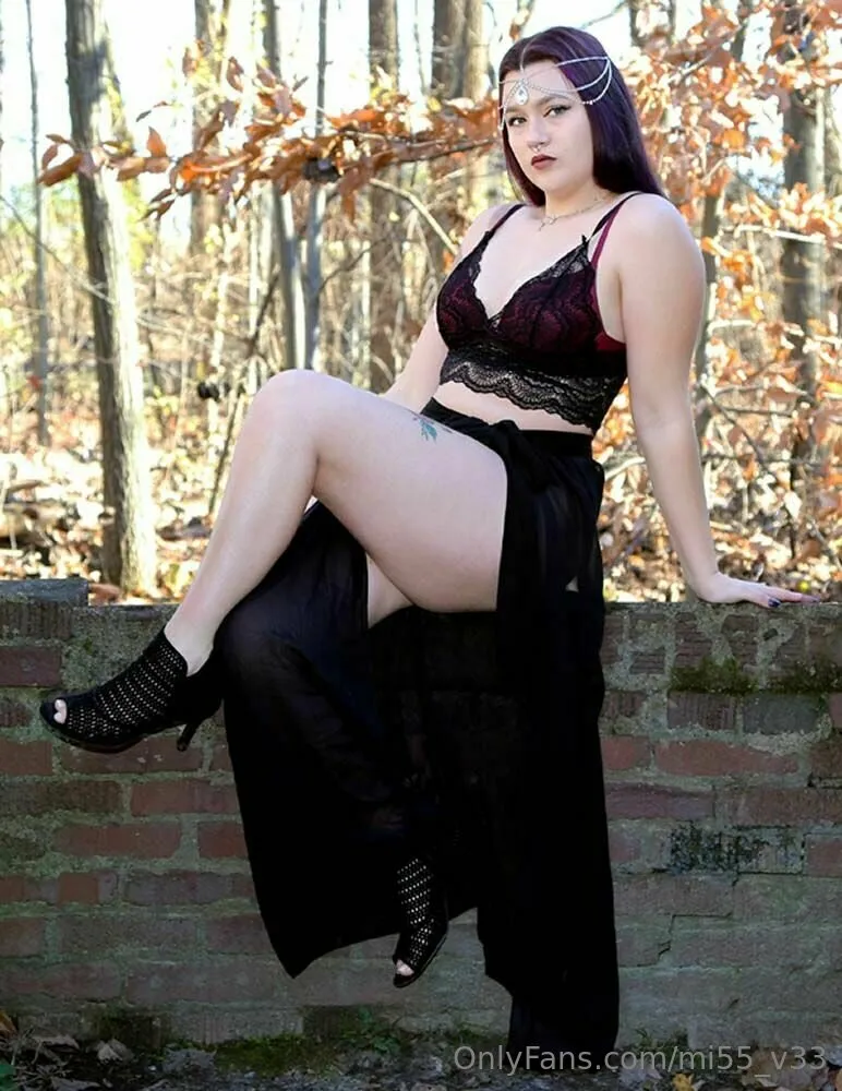 Mistress Vee’s Free Page OnlyFans leaked nude photo 3 - mi55_v33 naked pics free download