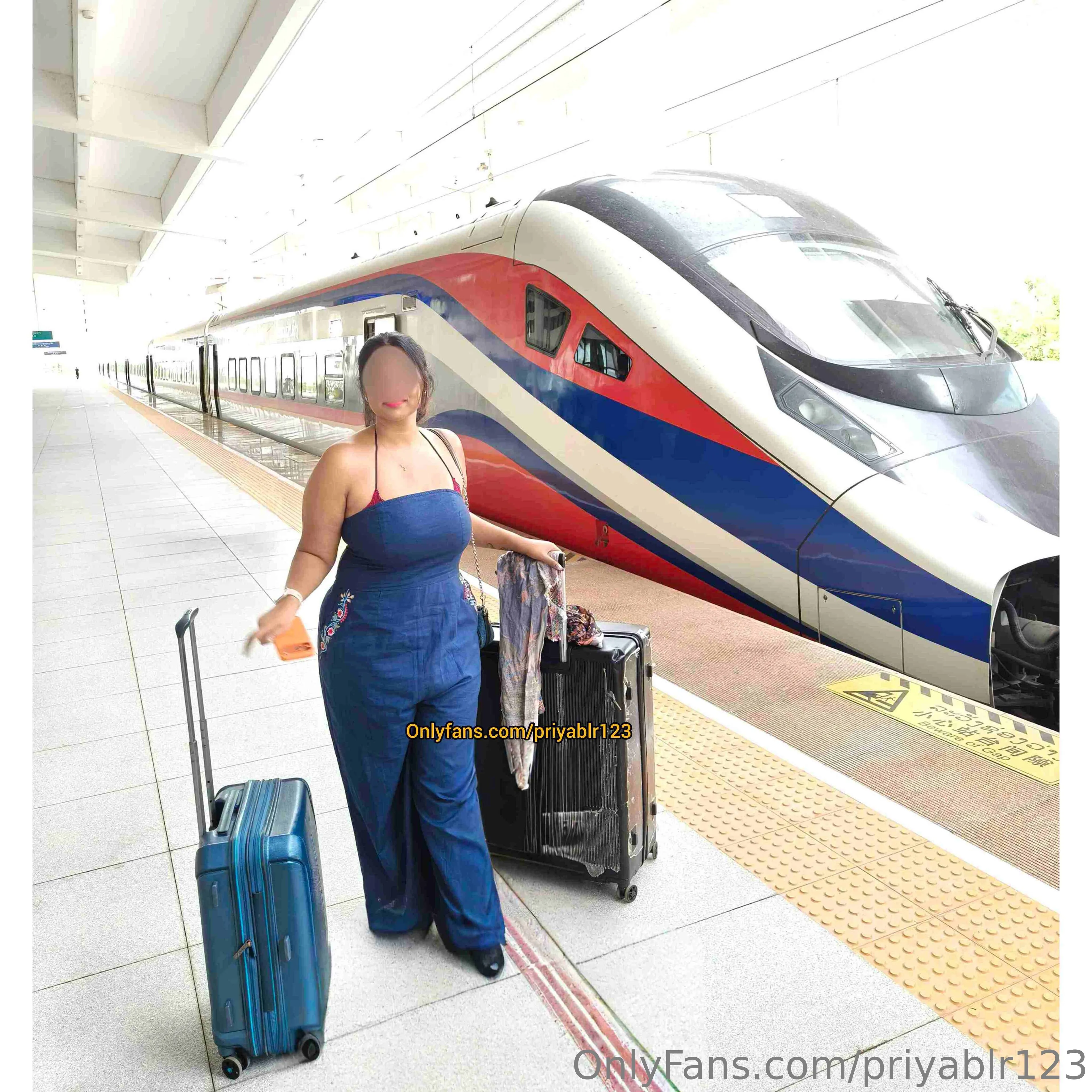 Priya Indian Hotwife (देसी माल) OnlyFans leaked nude photo 20 - priyablr123 naked pics free download