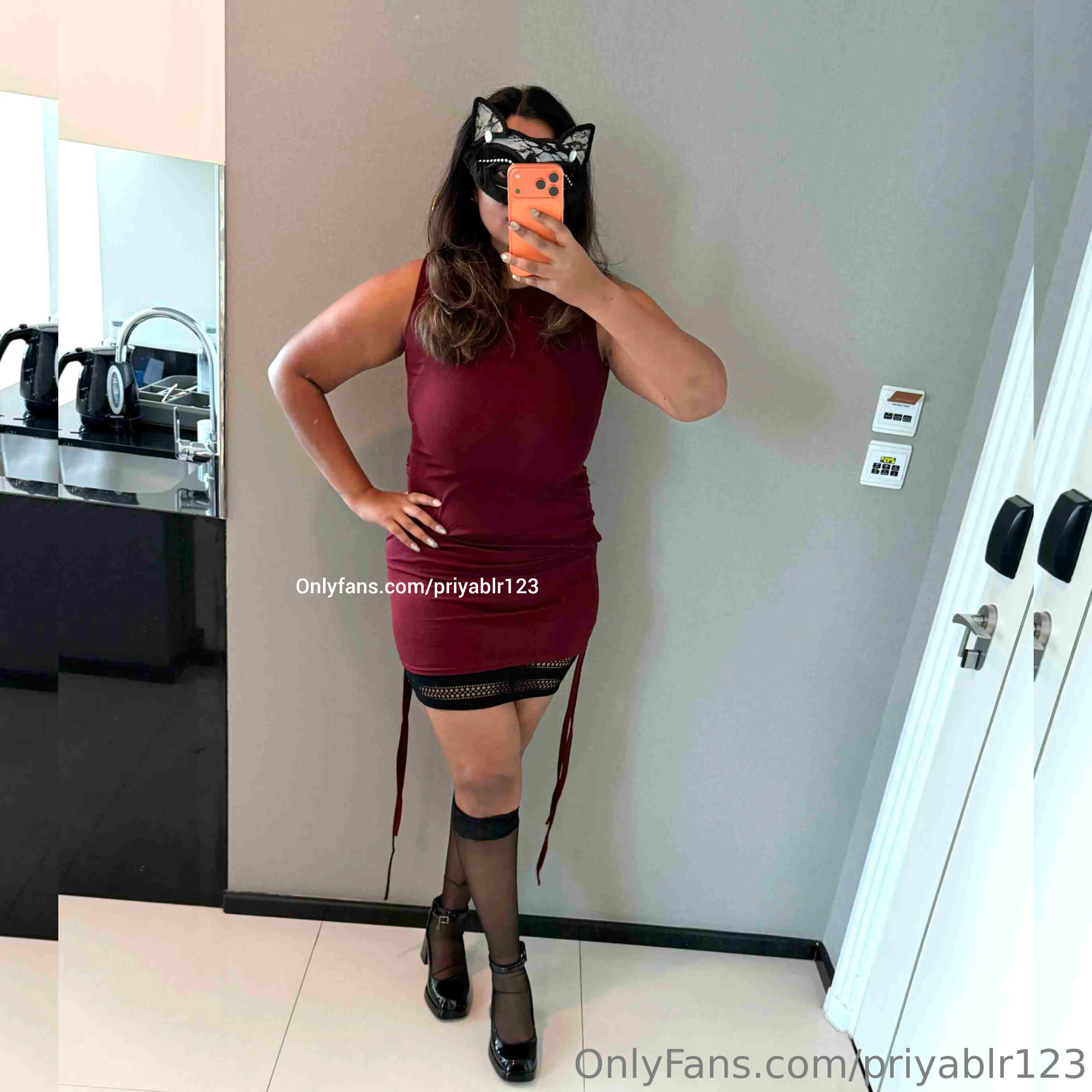 Priya Indian Hotwife (देसी माल) OnlyFans leaked nude photo 3 - priyablr123 naked pics free download