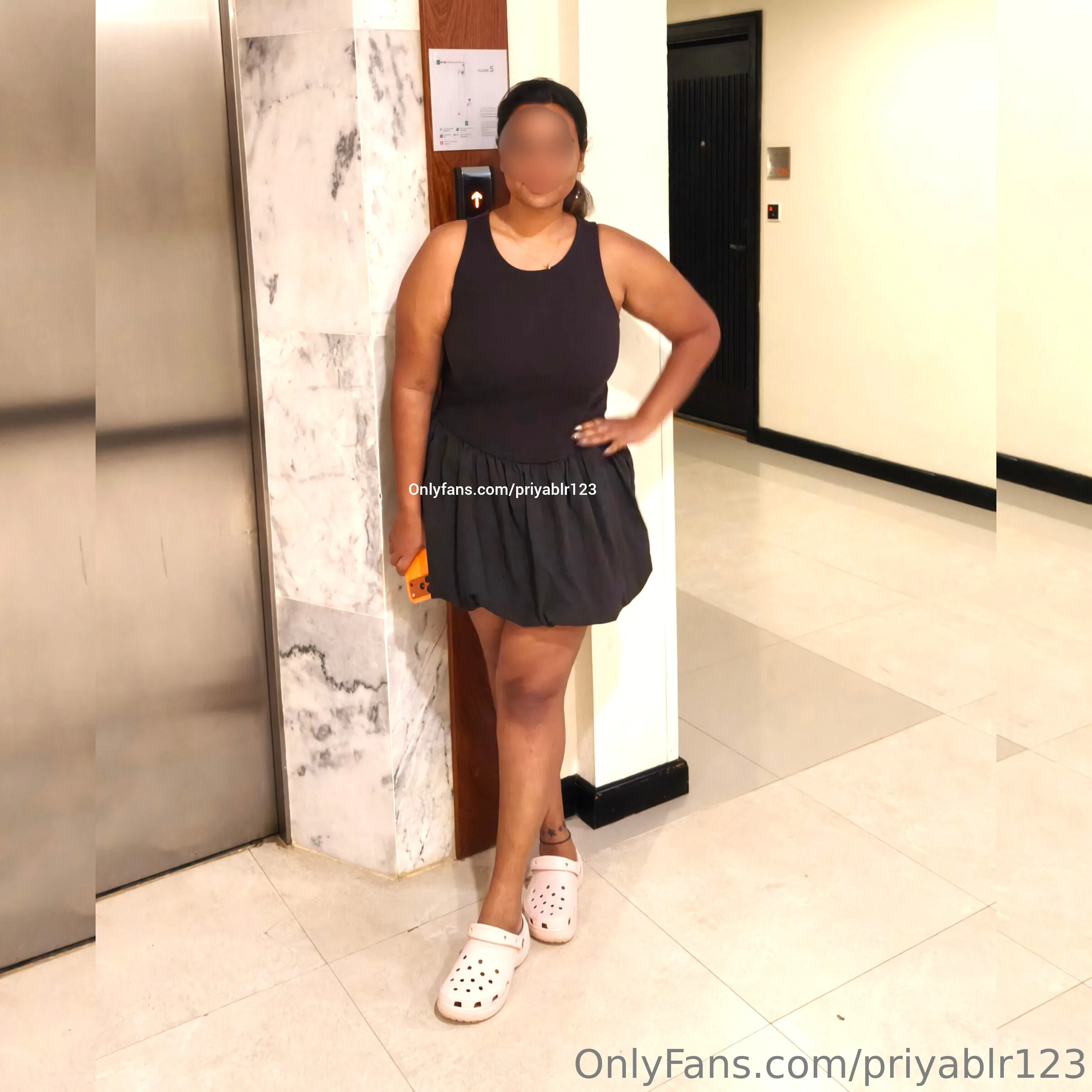 Priya Indian Hotwife (देसी माल) OnlyFans leaked nude photo 2 - priyablr123 naked pics free download