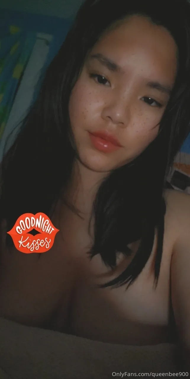 The Queen Bee OnlyFans leaked nude photo 3 - queenbee900 naked pics free download