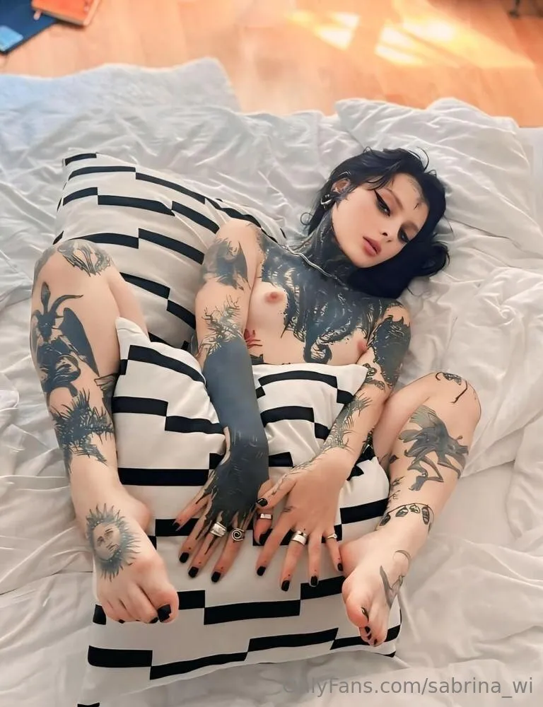 Sabrina OnlyFans leaked nude photo 3 - sabrina_wi naked pics free download