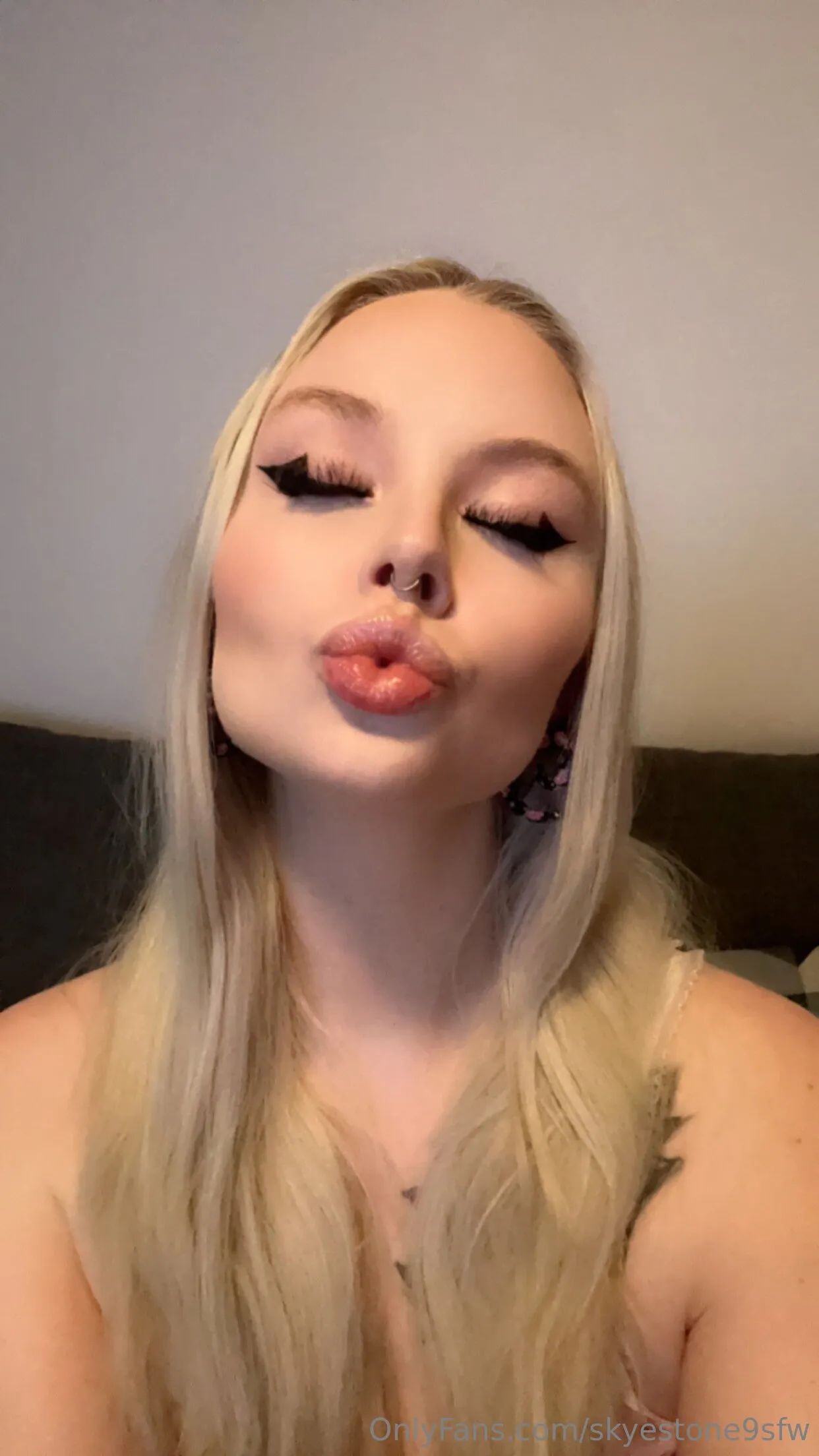 ♡ Skye Stone SFW Page OnlyFans leaked nude photo 1 - skyestone9sfw naked pics free download