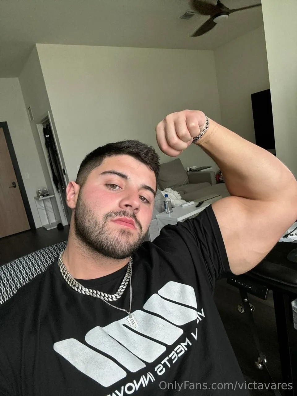 Vic OnlyFans leaked nude photo 3 - victavares naked pics free download