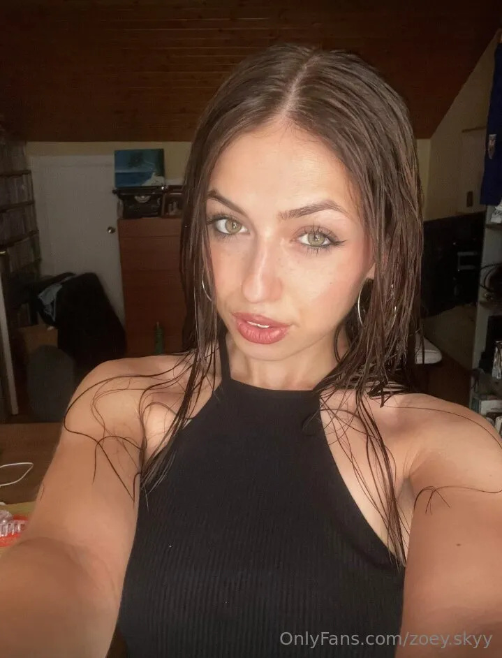 Zoey OnlyFans leaked nude photo 3 - zoey.skyy naked pics free download